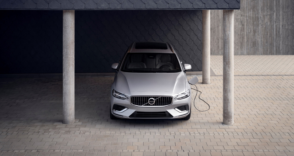 Volvo V60 Recharge, le break hybride rechargeable Mary Automobiles